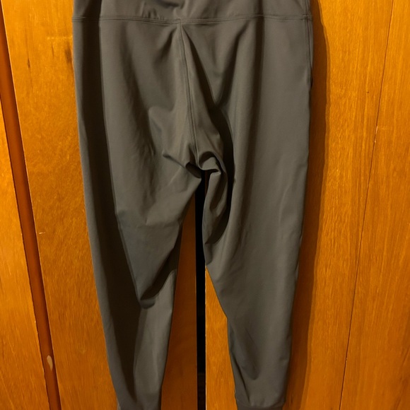 Grey jogger, dry fit material - Picture 2 of 3